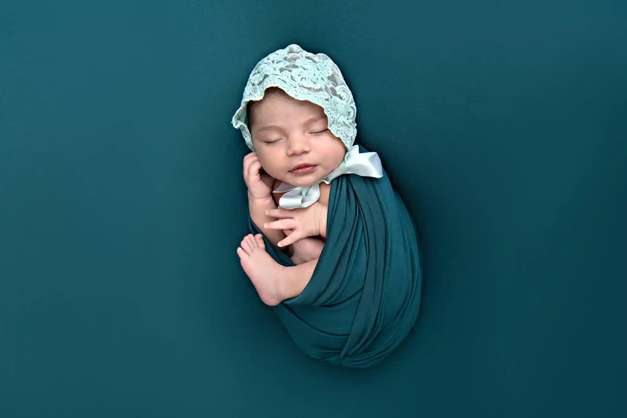 Delicate newborn photography session in North Shore, Sydney - newborn photographer